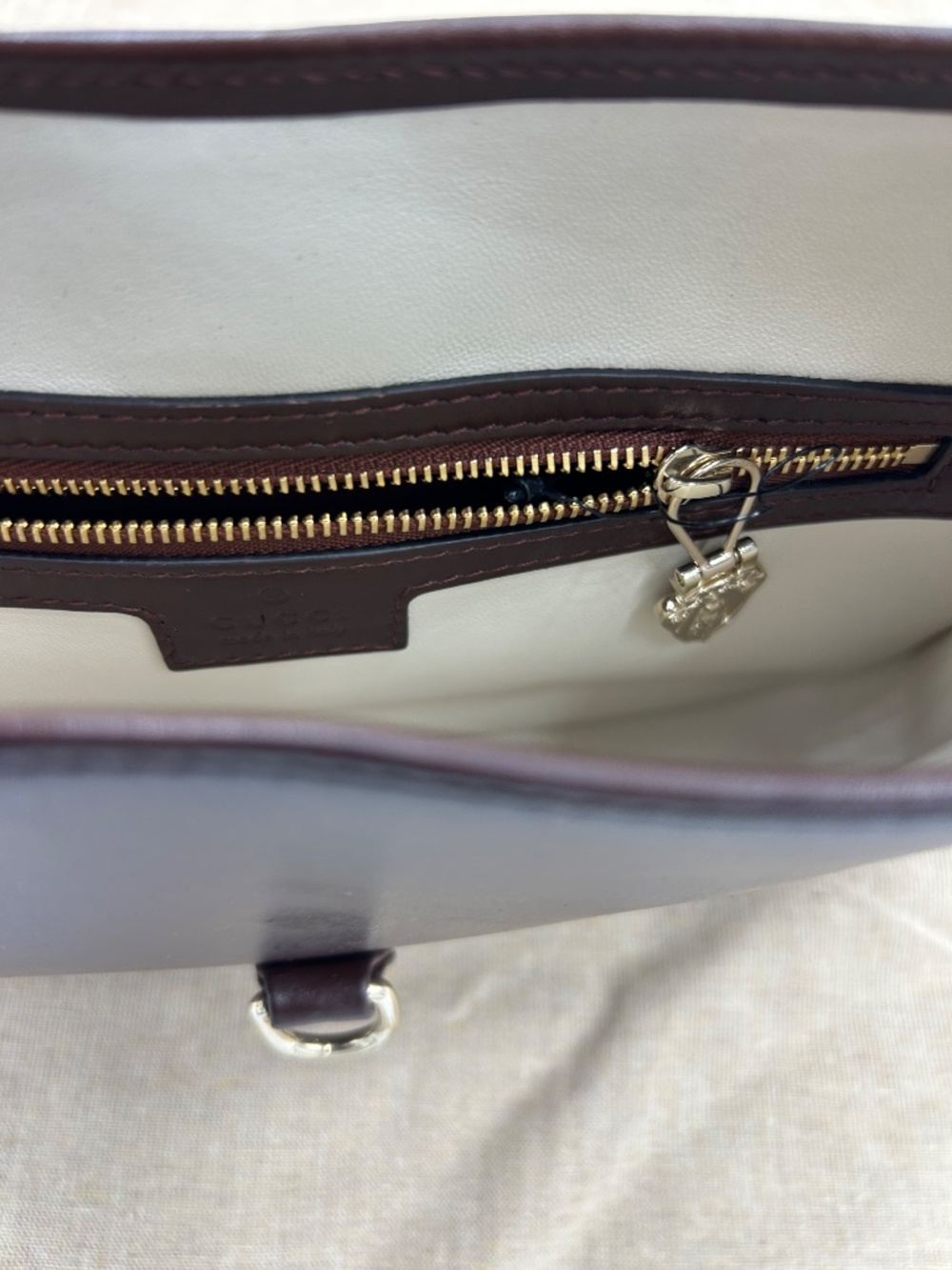 **************Women’s Gucci Jackie 1961 Shoulder Bag. Expertly crafted in Italy. - Picture 12 of 14